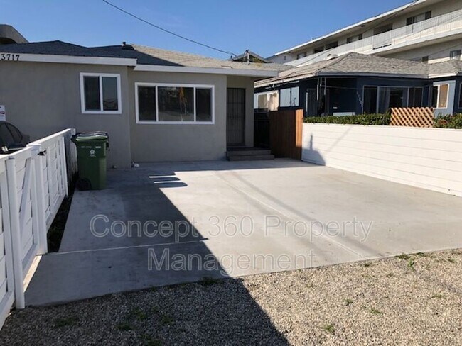 Foto del edificio - 13717 Yukon Ave