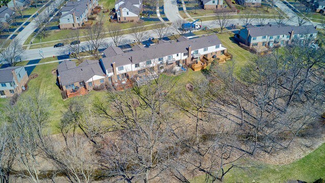 Building Photo - 23W439 Green Trails Dr