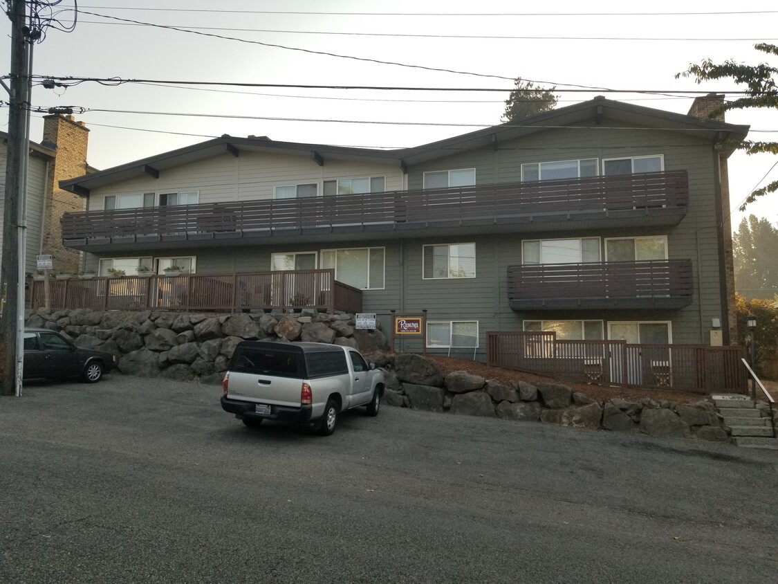 Primary Photo - Ramona Apartments