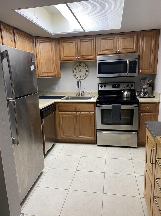 Building Photo - 342 Southwind Dr
