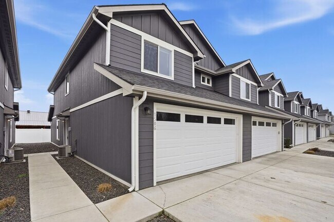 Foto del edificio - 1506 N Michigan Ln