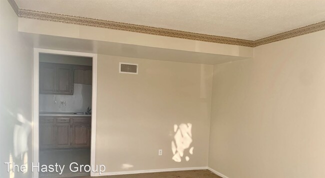 Building Photo - 1 br, 1 bath House - 10911 w 59th Terr