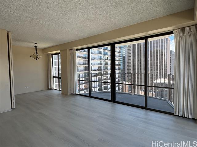 Foto del edificio - 700 Richards St