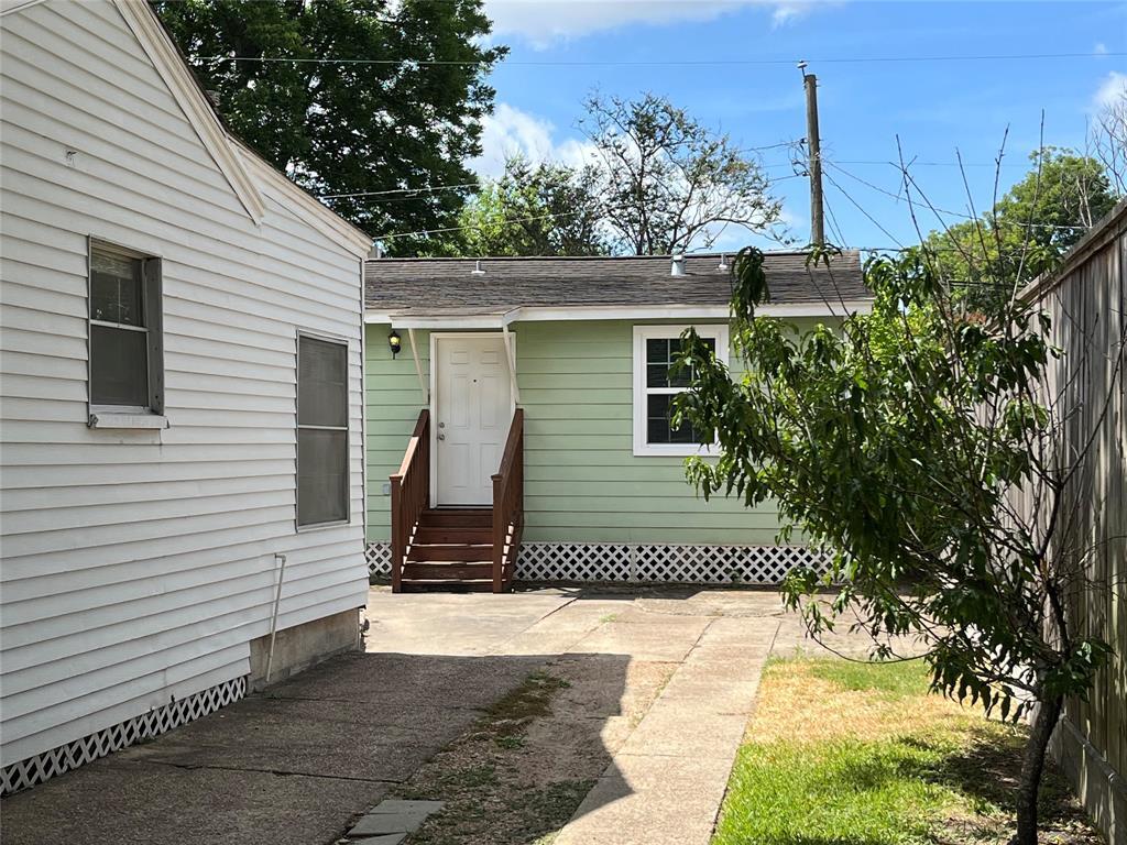 Primary Photo - 914 E 25th St