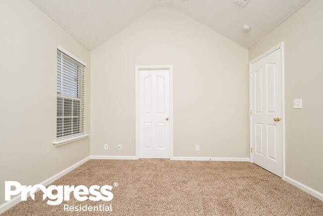 Building Photo - 7842 Rainey Dr