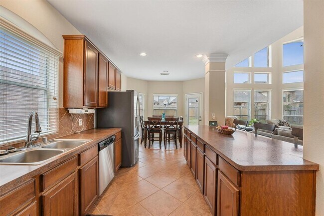 Foto del edificio - 618 River Delta Ln
