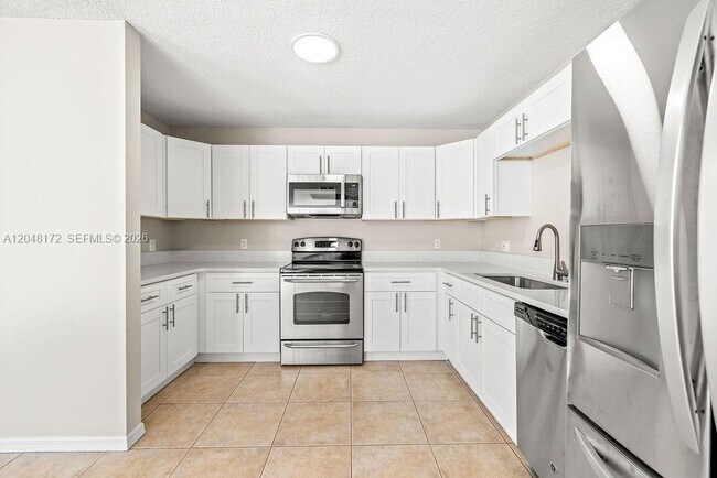 Foto del edificio - 1542 N Lawnwood Cir