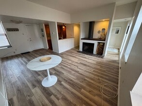 Building Photo - 746-48 E Passyunk Ave