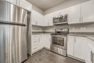 Building Photo - 263 N 590 E