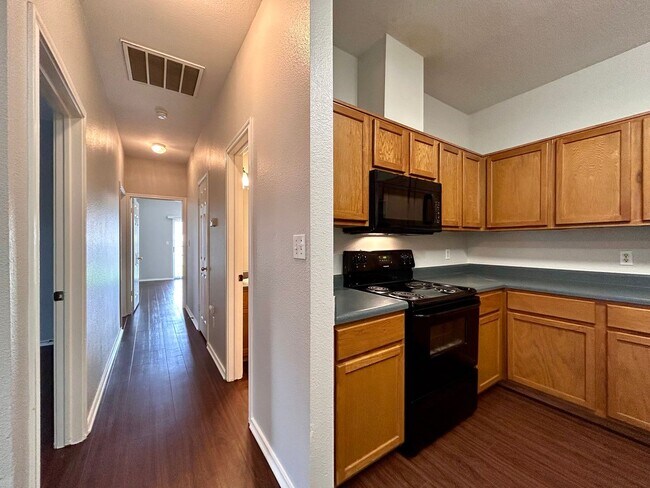 Building Photo - 12303 Abney Dr