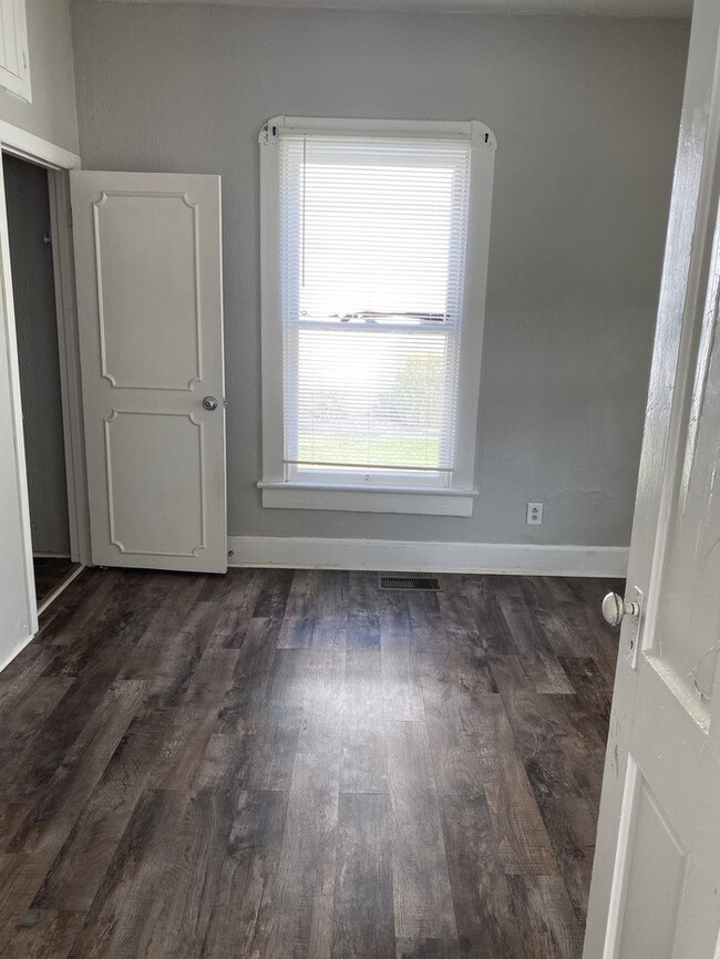 234 N Brewer St Greenwood In 46142 House For 234 N Brewer St Greenwood In 46142