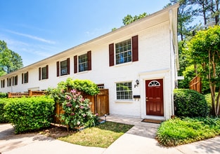 Building Photo - 711 Jordan Ln