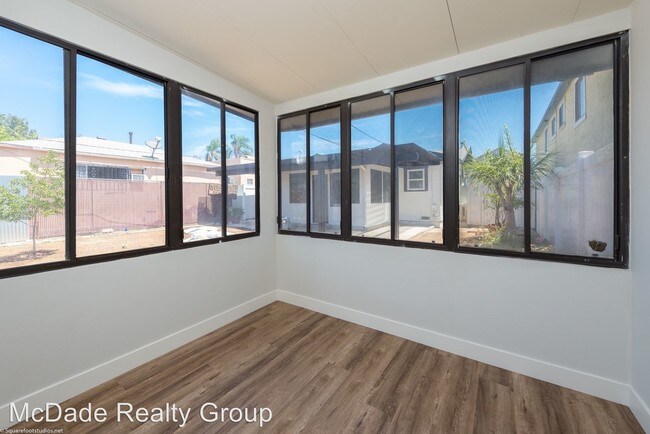 Foto del edificio - 3619 1/2-3128-3122 Fairmount Ave