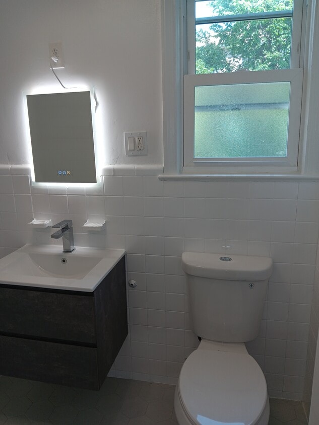 Fully Renovated Bathroom; everything is new! - 128 Hyatt Ave