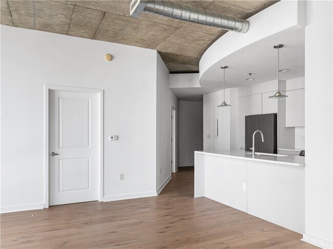 Foto del edificio - 943 Peachtree St NE