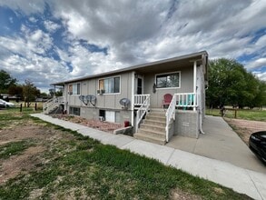 Building Photo - SummitView1300