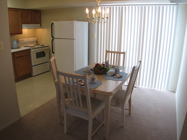 Wakefield Manor Townhomes and Apartments Bel Air, MD