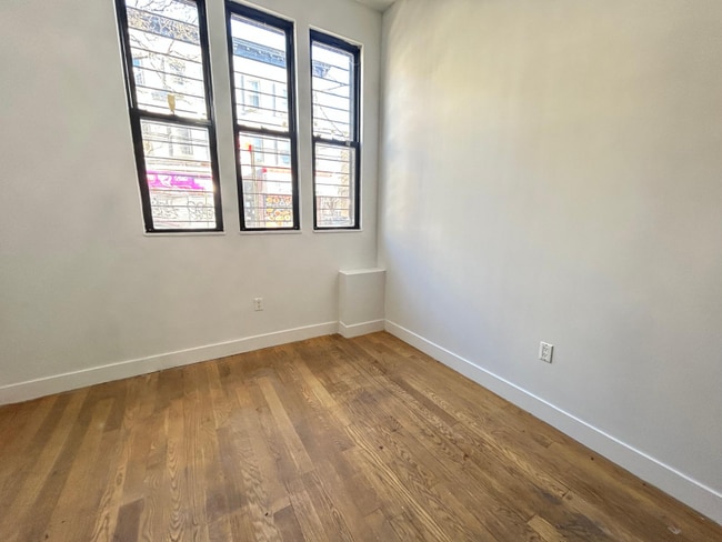 Foto del edificio - 398 Crescent St.