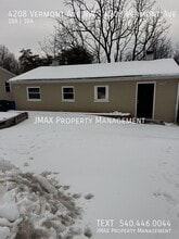 Building Photo - 4208 Vermont Ave NW