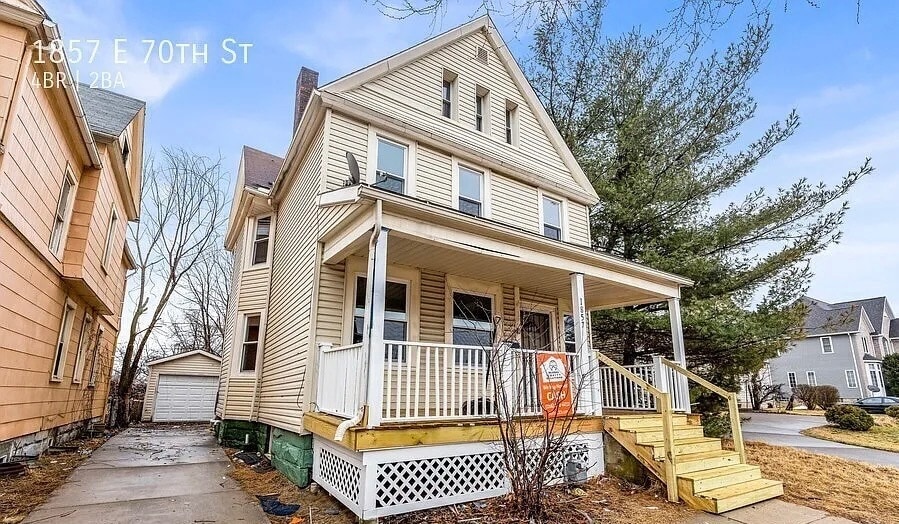 1857 E 70th St Cleveland, OH 44103 – photo 2