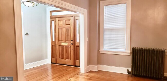 Foto del edificio - 3210 Harford Rd