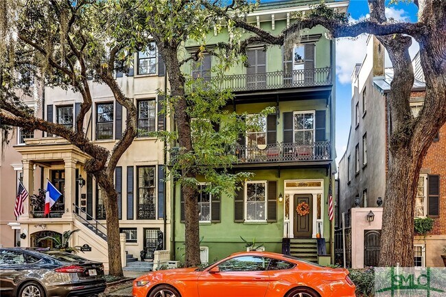 Building Photo - 15 E Jones St