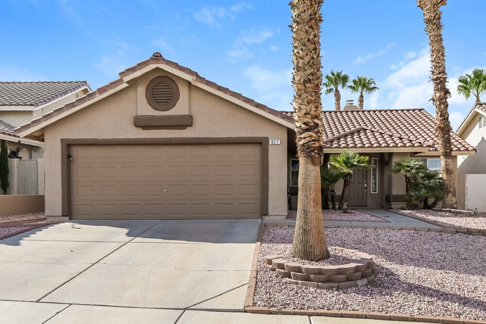 Foto principal - 827 Harbor Beach Ct