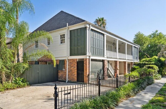 Photo - 2308 Short St Apartments