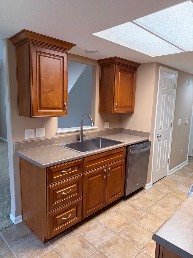 Foto del edificio - 10039 Oak Trail Rd