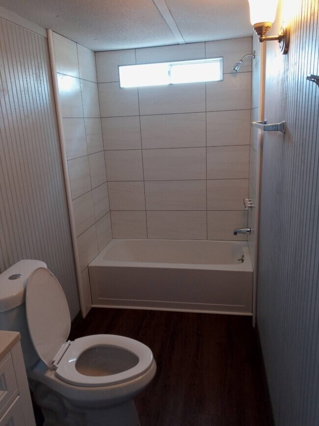 Foto del edificio - 4240 Morlock Ln