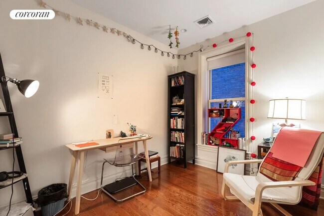 Foto del edificio - 871 Park Pl