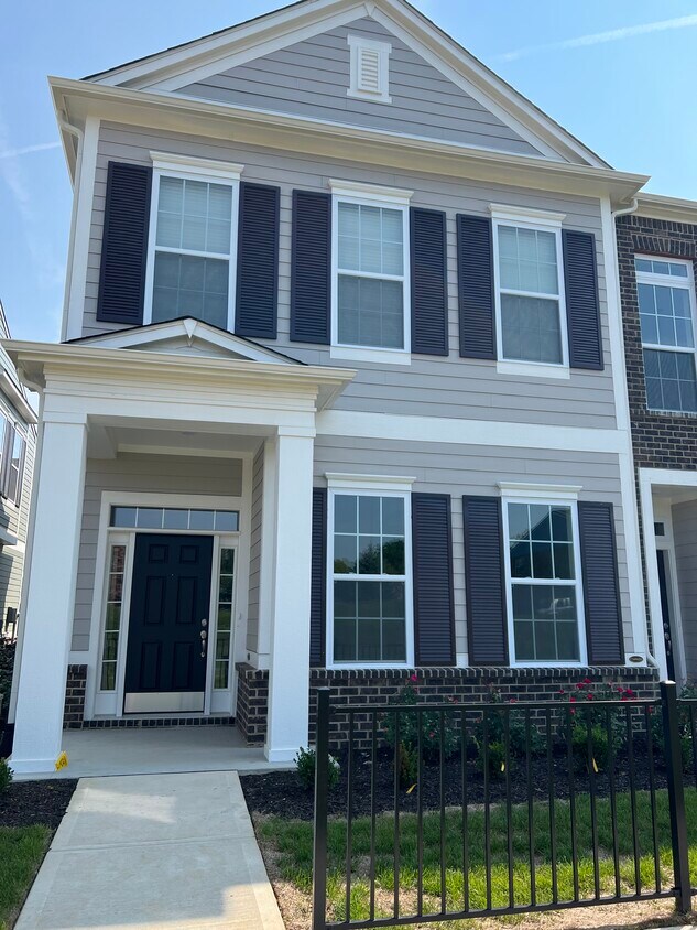 1050 Valentine Ln, Carmel, IN 46032 Townhome Rentals in Carmel IN