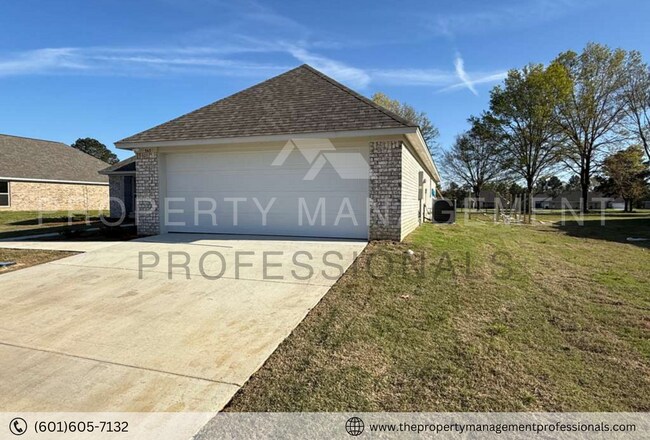 Foto del edificio - 563 Patrick Farms Dr