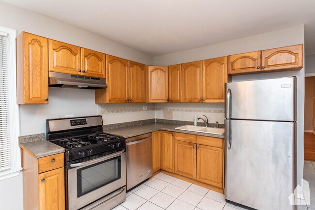 Building Photo - 2917 N Wisner Ave