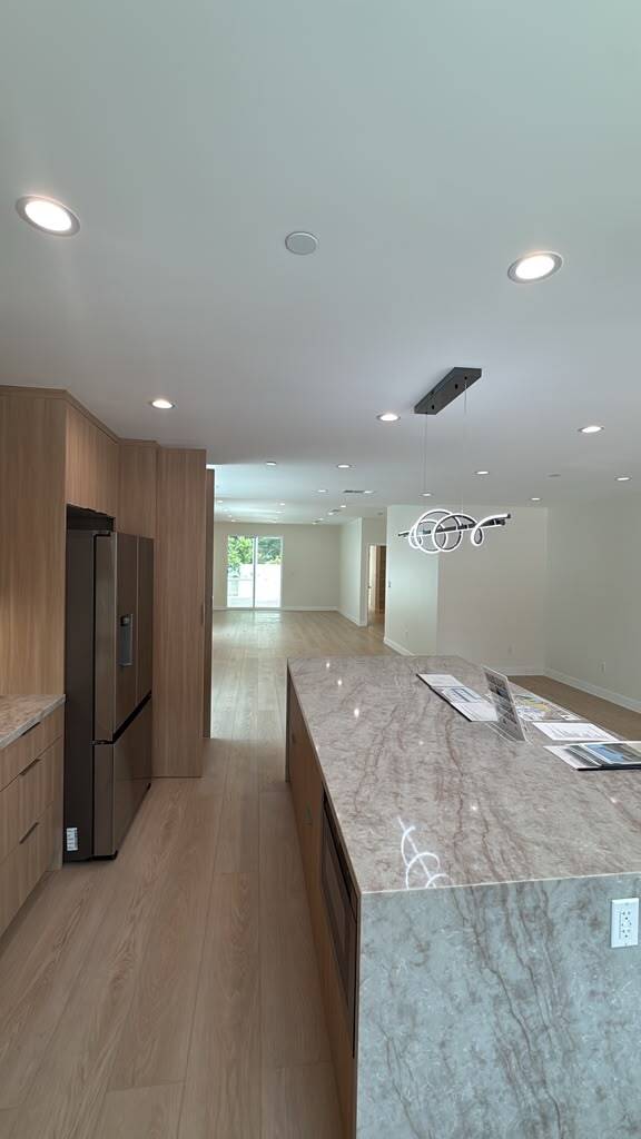 Foto del edificio - 5412 Fallbrook Ave