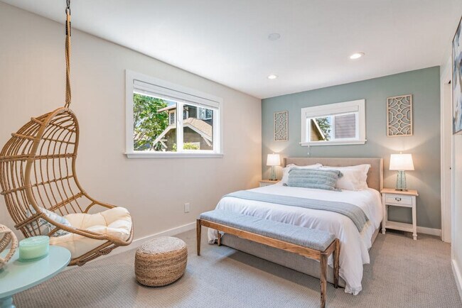 Foto del edificio - 6404 47th Ave SW