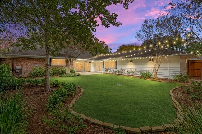 Building Photo - 10603 Lynbrook Dr