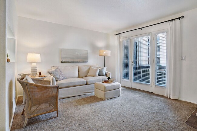 Foto del edificio - Lost Creek Apartments