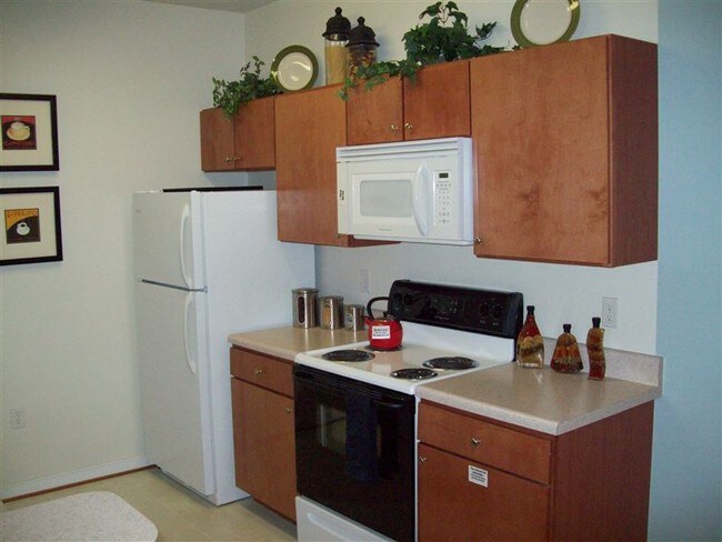 Building Photo - 6416 Oak Front Ct