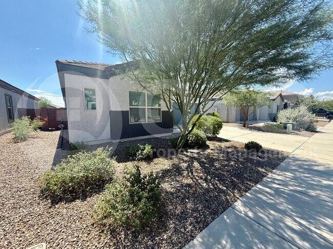 Foto del edificio - 12431 W Mieko Ln