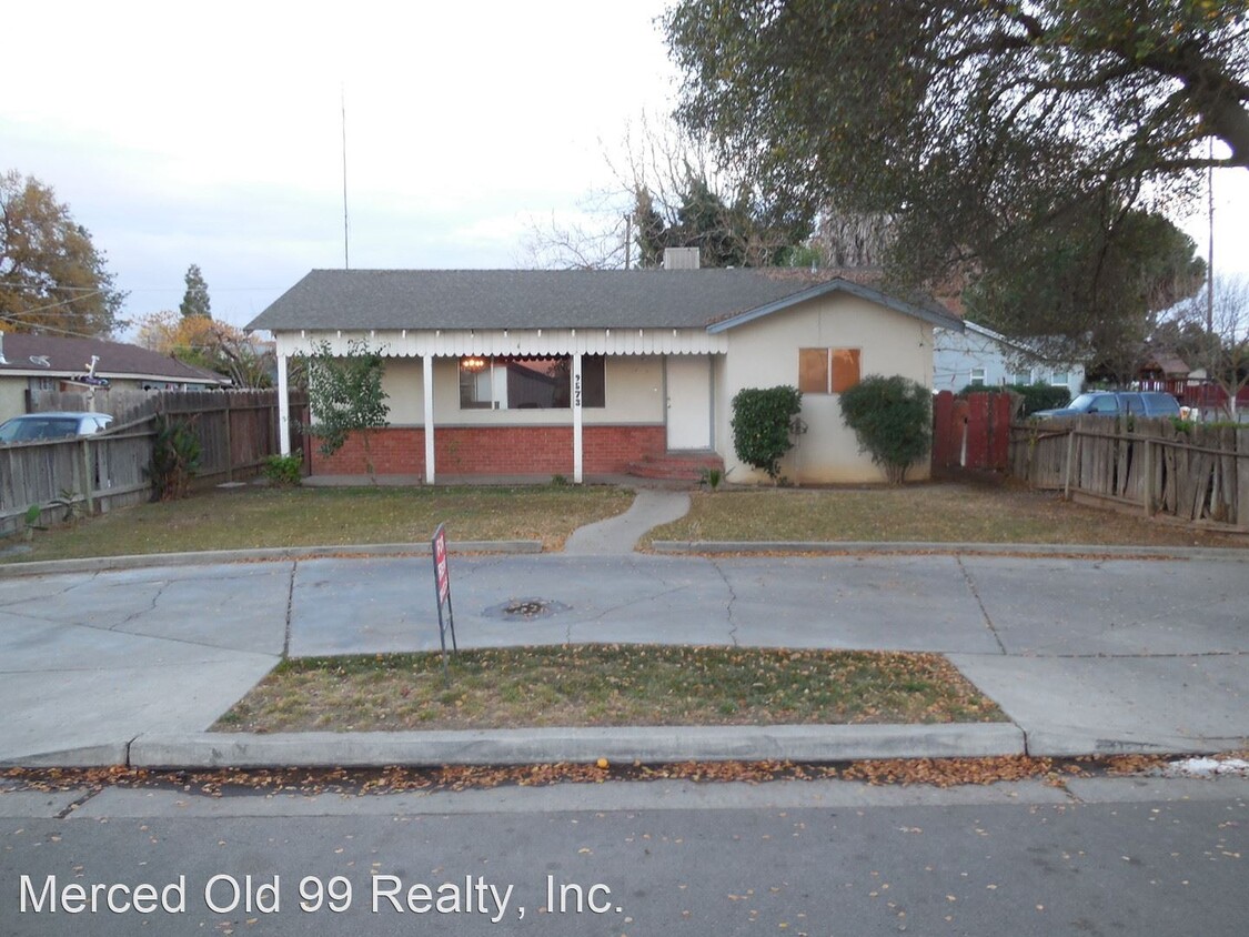 Primary Photo - 3 br, 2 bath House - 9573 Haskell Ave