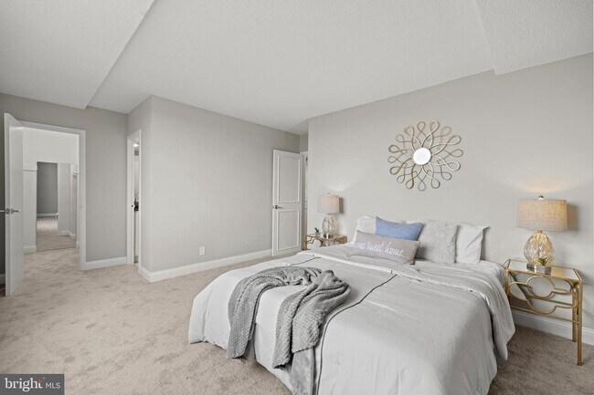 Foto del edificio - 501 Slaters Ln