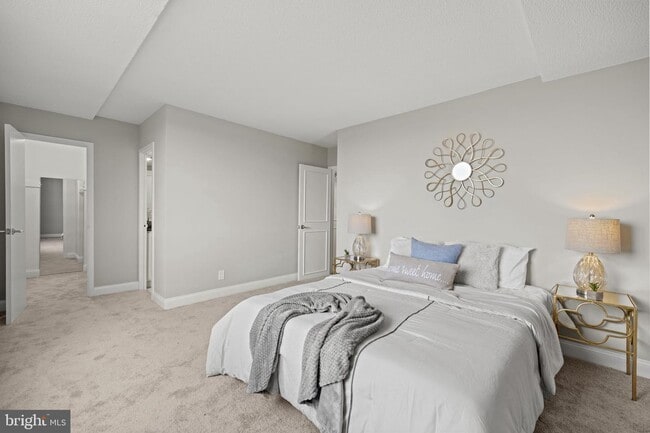 Building Photo - 501 Slaters Ln