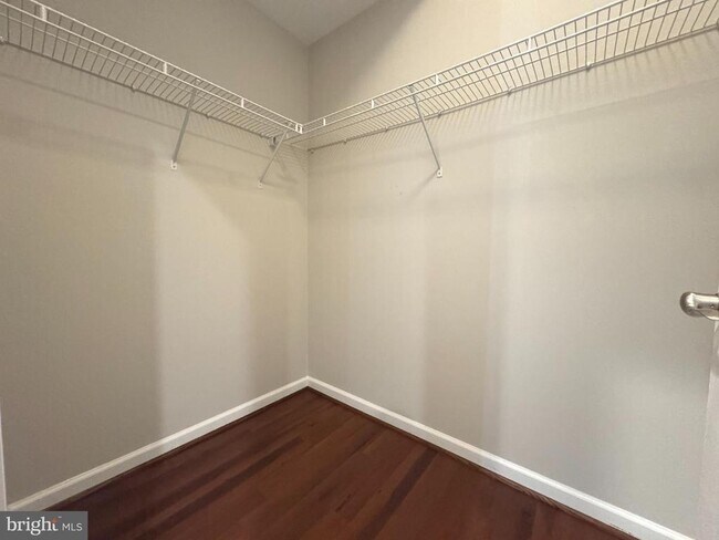 Foto del edificio - 18322 Woodhouse Ln