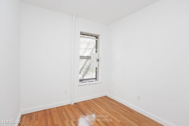 Building Photo - 2 br, 1 bath Apartment - 314 E 84th St