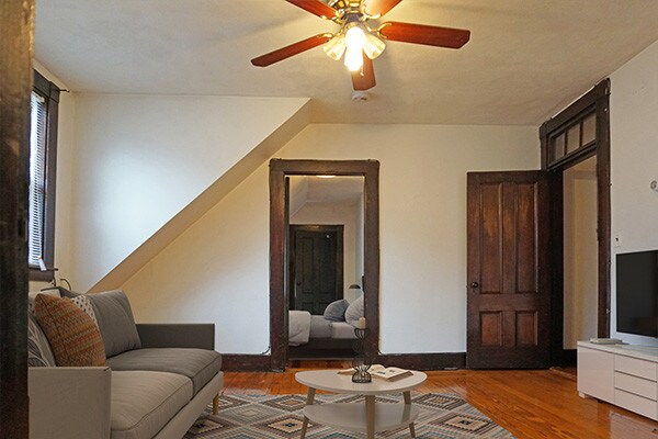 Building Photo - 159 Brown St