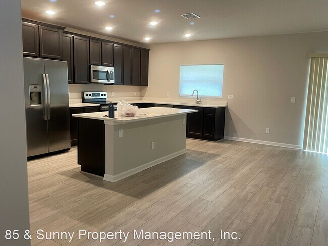 Building Photo - 5 br, 3.5 bath House - 655 Boughton Way