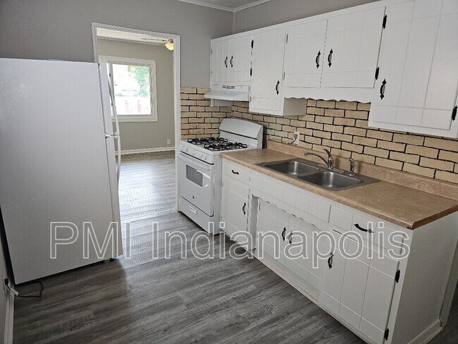 Building Photo - 728 Lonsvale Dr