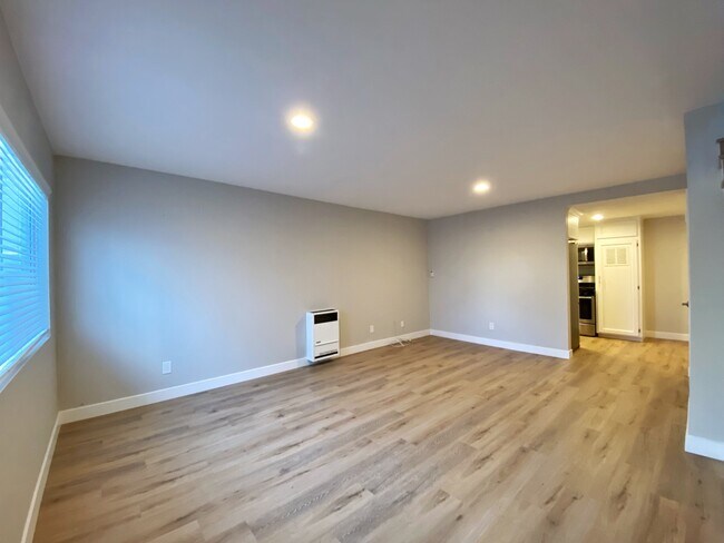 Living room - 1224 24th St