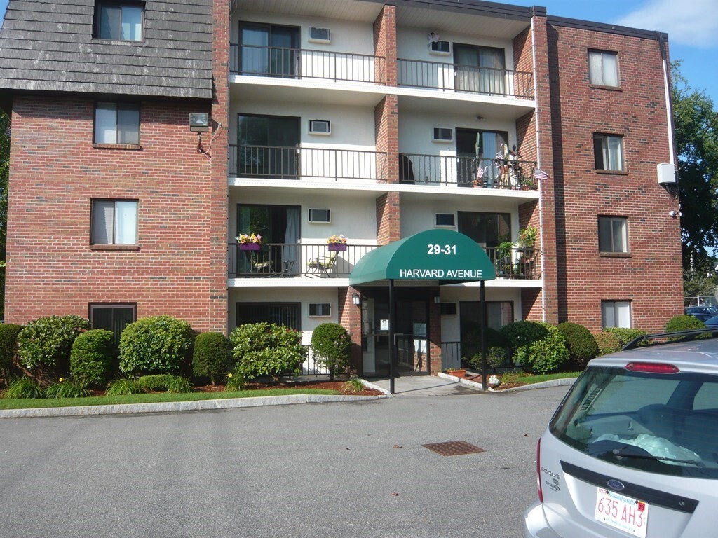 Primary Photo - 29 Harvard Ave